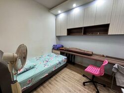 Charlton Villas (D19), Terrace #496052801